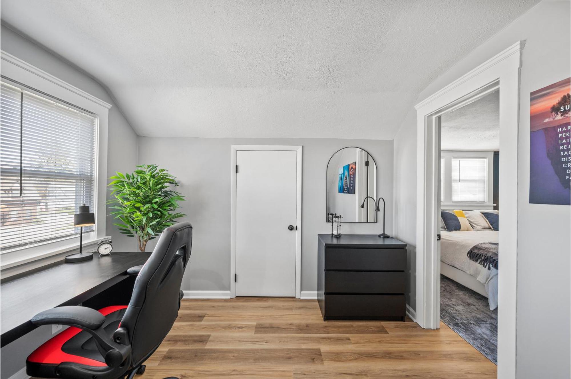 Amazing Parma Home King Bed Full Office Room Екстериор снимка